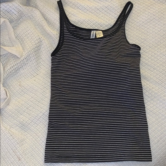 Tank top🌿 - Picture 2 of 3